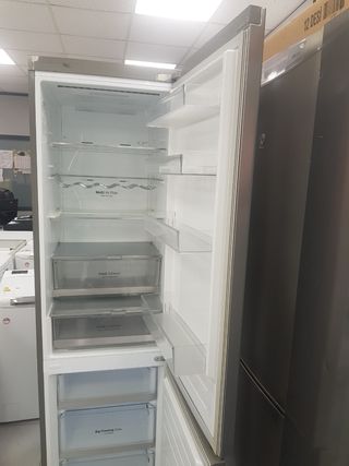 Nevera LG acero inoxidable 2,m con garantía 
