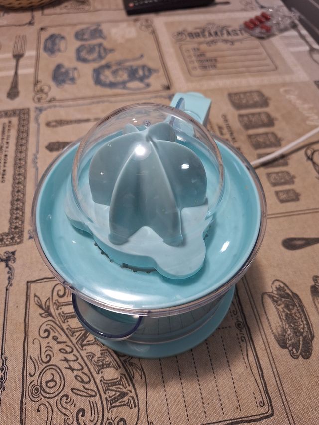 Exprimidor eléctrico K for kitchen