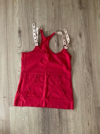 Camisetas, sin mangas. Diferentes colores/modelos.