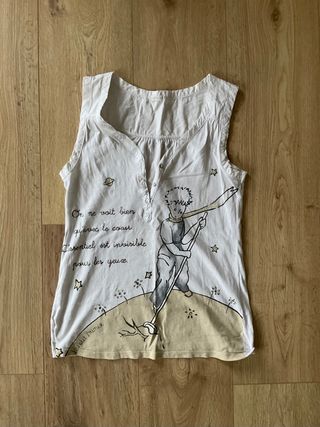 Camisetas, sin mangas. Diferentes colores/modelos.