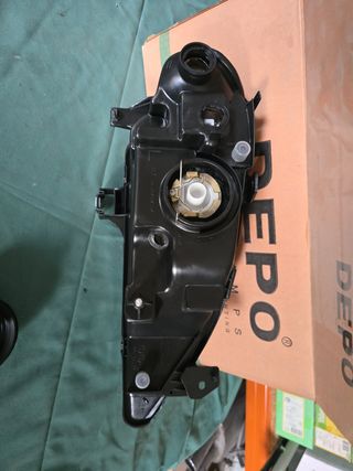 Faro Renault Mégane (99-01)