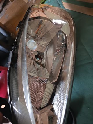 Faro Renault Mégane (99-01)