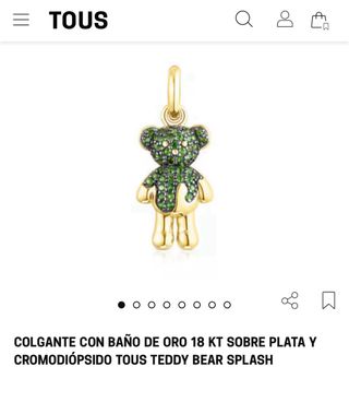 Colgante oso Tous dorado con esmeraldas