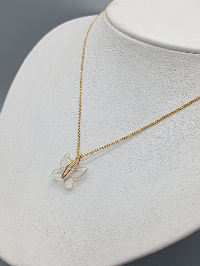 Collar mariposa vintage chapado en oro