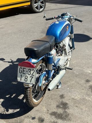 Ducati 125TS clásica