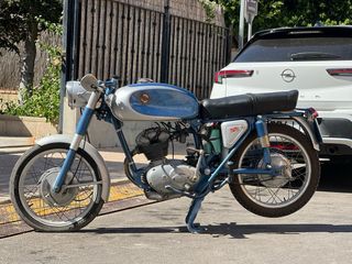 Ducati 125TS clásica