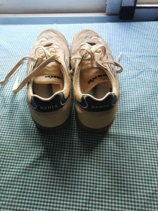 Zapatillas Umbro beige