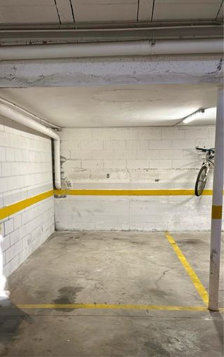 Plaza parking Sant Fruitós Bages