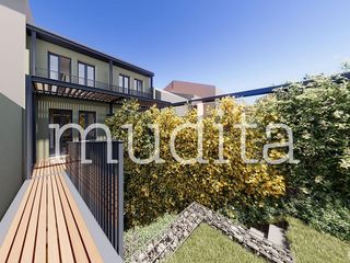 Casa adosada en venta en Manlleu