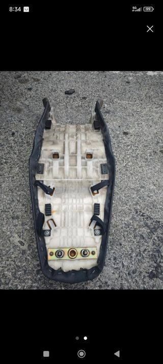 Asiento Suzuki GSR 600