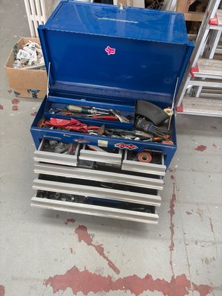 Cajón herramientas metálico vacío sin herramientas