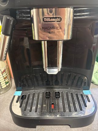 Cafetera DeLonghi Magnifica Evo