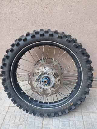 Rueda trasera Yamaha YZF