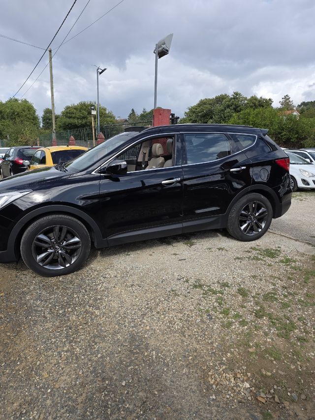 Hyundai Grand Santa Fe 2014