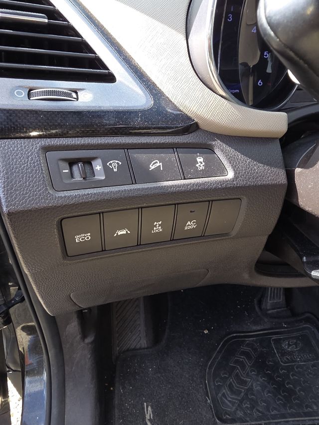 Hyundai Grand Santa Fe 2014