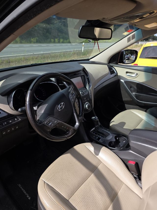 Hyundai Grand Santa Fe 2014