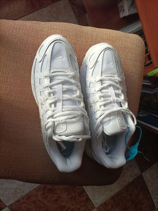 Zapatillas blancas