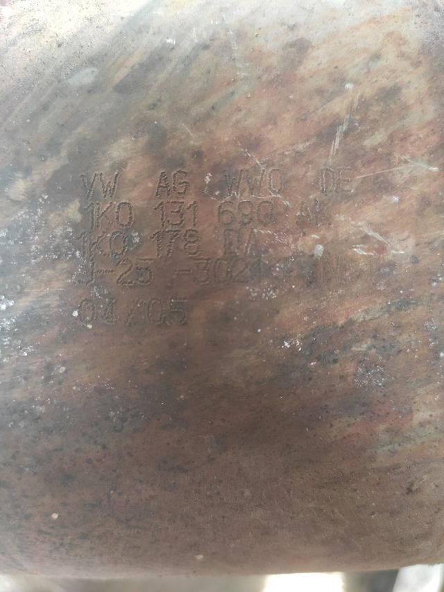 Catalizador Golf V usado