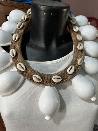 Collar Cauri Papua Nueva Guinea