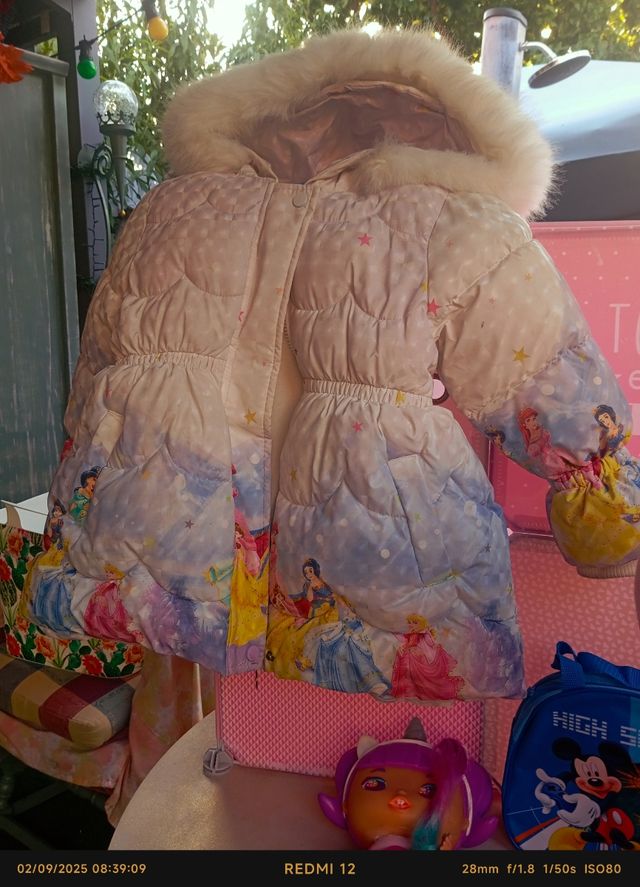 Abrigo Niña Disney + mecedora Flamenco