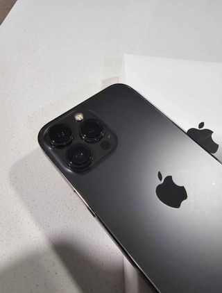 iPhone 13 Pro Max - Negro
