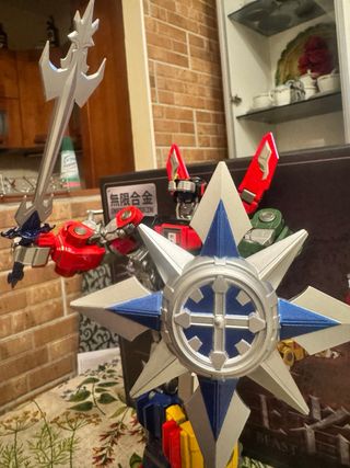 Voltron king of Beast Mad Toys