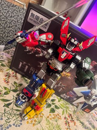 Voltron king of Beast Mad Toys