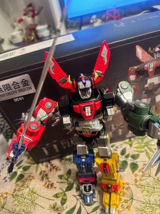 Voltron king of Beast Mad Toys