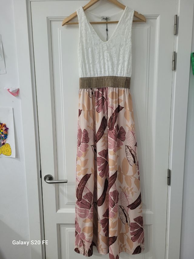 Vestido largo beige y rosa