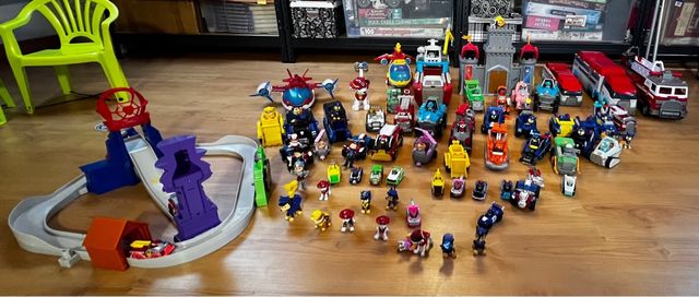 Lote Patrulla Canina: Vehículos y Figuras