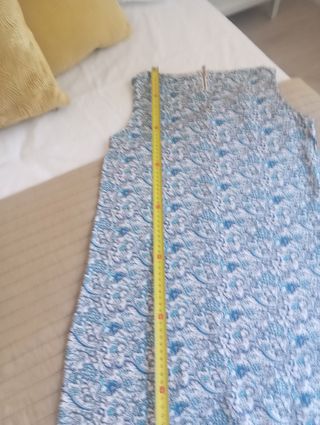 Vestido blanco y azul estampado
