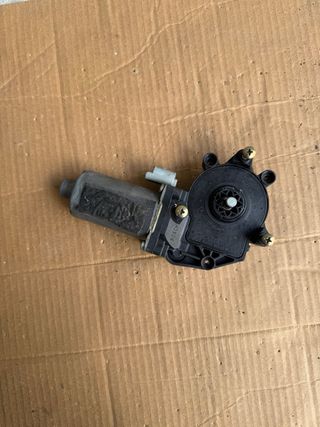 Motor elevalunas izquierdo Peugeot 206