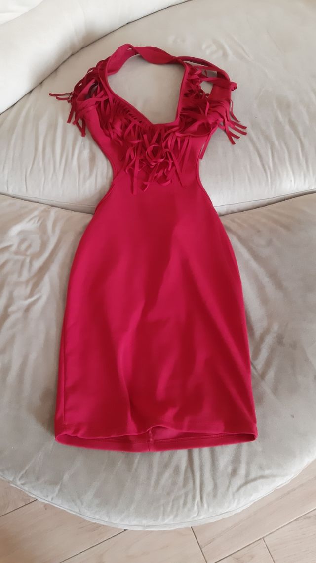 Vestito rosso con frange