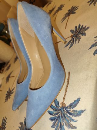 Tacones azul marino, talla 38 Guess 