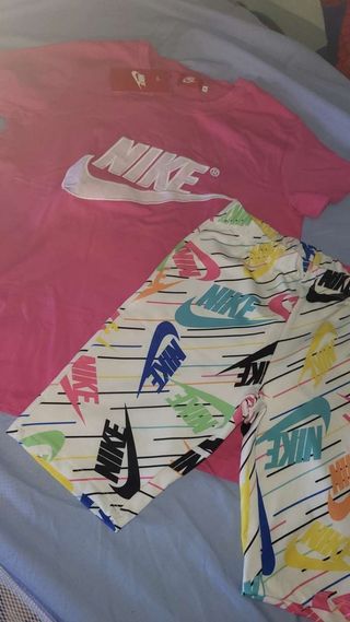 Conjunto Nike: Camiseta y Shorts