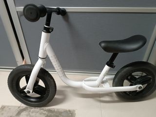 Bicicleta sin pedales BTWIN 10" blanca