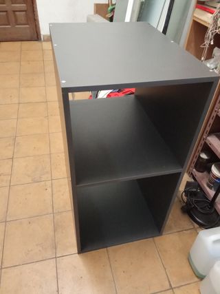 Estantería gris - Librería pequeña