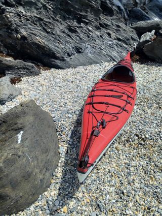 Kayak Canadiense, marca RIOT - Rojo