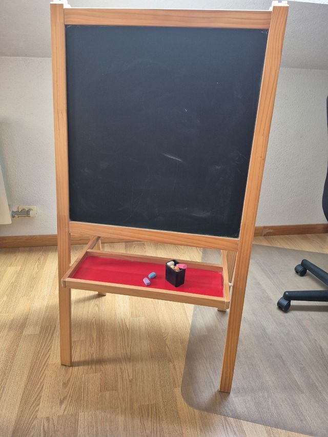 Pizarra infantil de madera