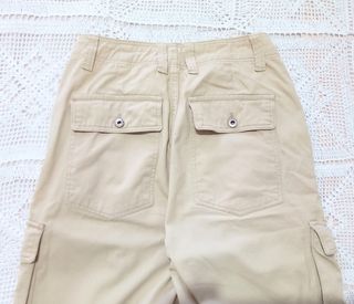 Pantaloni cargo beige Bershka