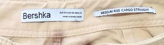 Pantaloni cargo beige Bershka