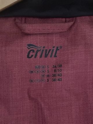Chaqueta roja nieve