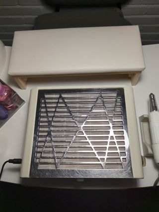 Kit manicura: lámpara UV y más