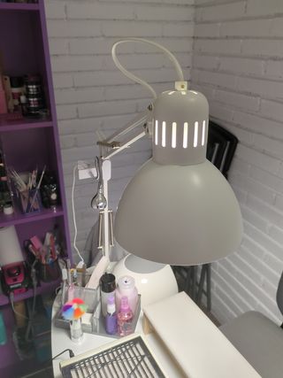Kit manicura: lámpara UV y más