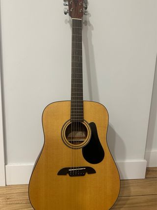 Guitarra acustica española Alvarez 