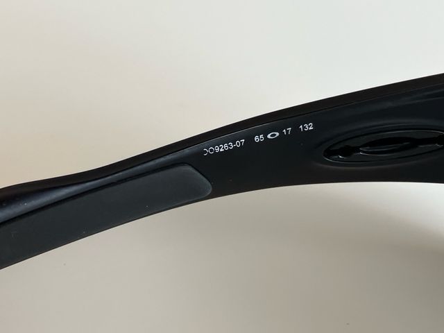 Oakley Turbine Matte Black Gray Polarized