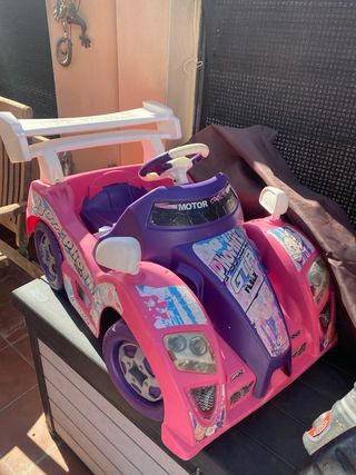 Coche eléctrico infantil Feber