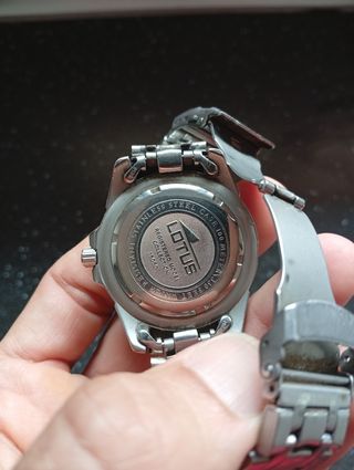 Orologio da uomo Lotus.
