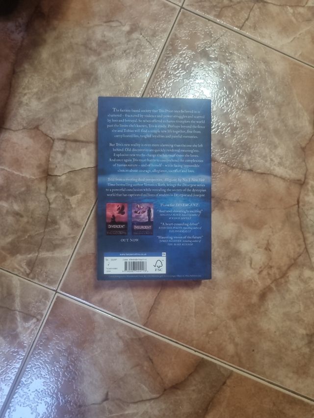 ALLEGIANT: SHE MUST MAKE HER FINAL CHOICE