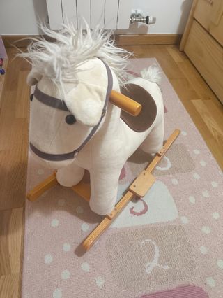 Caballo balancín infantil madera